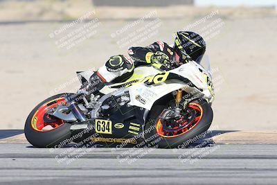 media/Nov-30-2025-TrackXperience (Sun) [[c0061d280f]]/1-Level 3/Session 3 (Turn 16)/